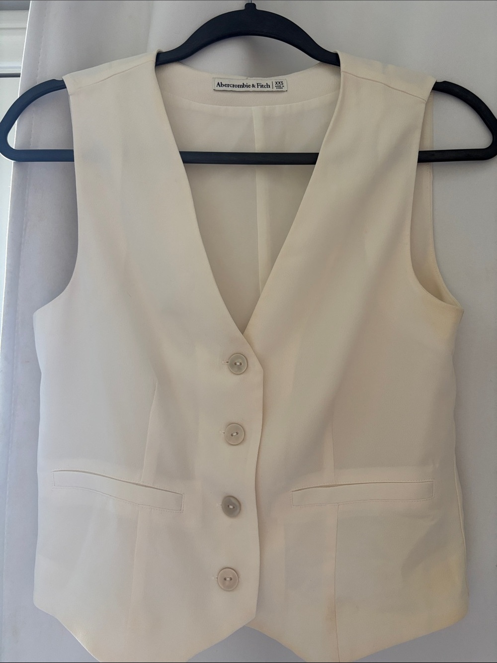 Abercrombie & Fitch Ivory V-Neck Buttoned Vest